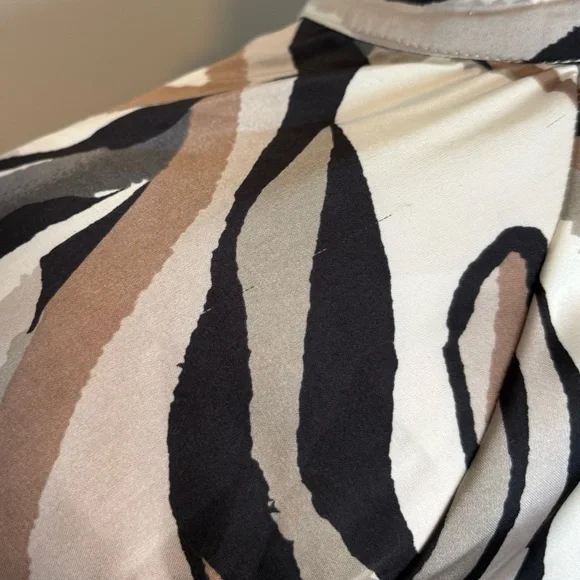 Papillon Abstract Print Button Down Blouse Small Long Sleeve - Picture 10 of 10